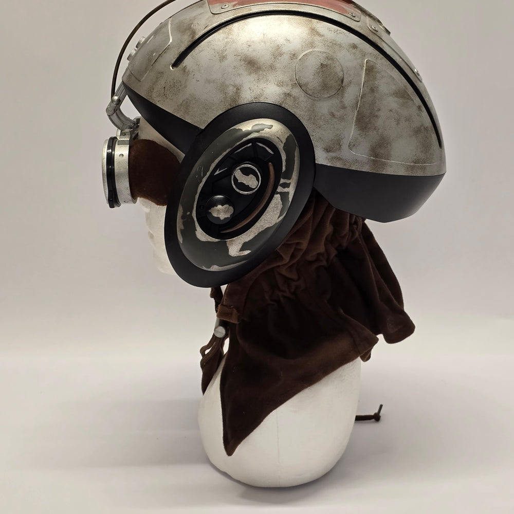 
                      
                        1:1 Anakin Skywalker Replika-Helm aus «STAR WARS – EPISODE I: The Phantom Menace» (1999)
                      
                    