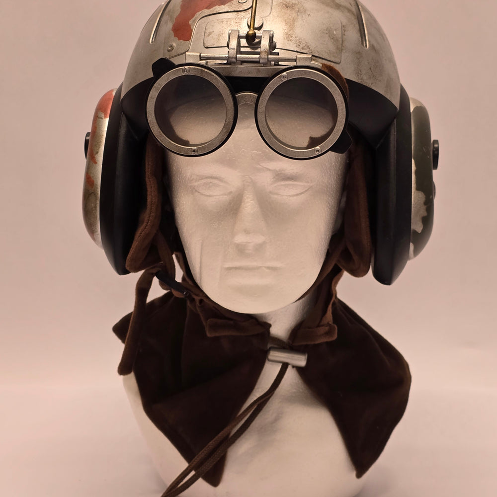 
                      
                        1:1 Anakin Skywalker Replika-Helm aus «STAR WARS – EPISODE I: The Phantom Menace» (1999)
                      
                    