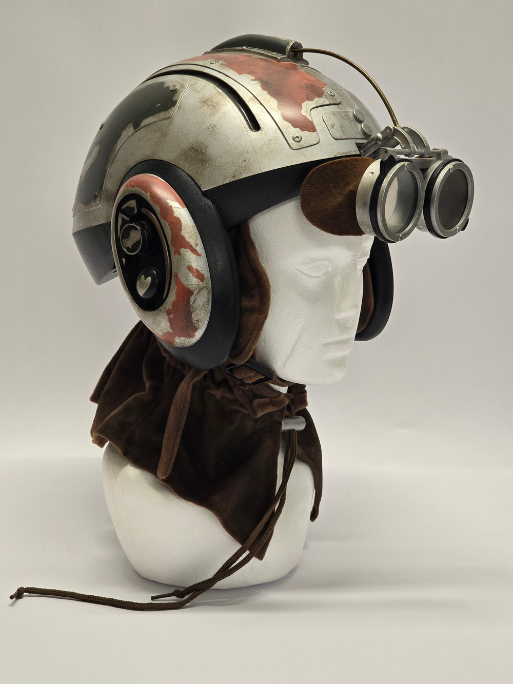 1:1 Anakin Skywalker Replika-Helm aus «STAR WARS – EPISODE I: The Phantom Menace» (1999)