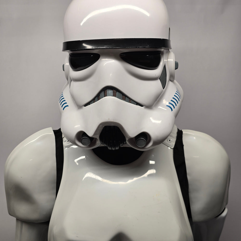 
                      
                        1:1 Stormtrooper Replika-Kostüm aus «STAR WARS» (1977)
                      
                    